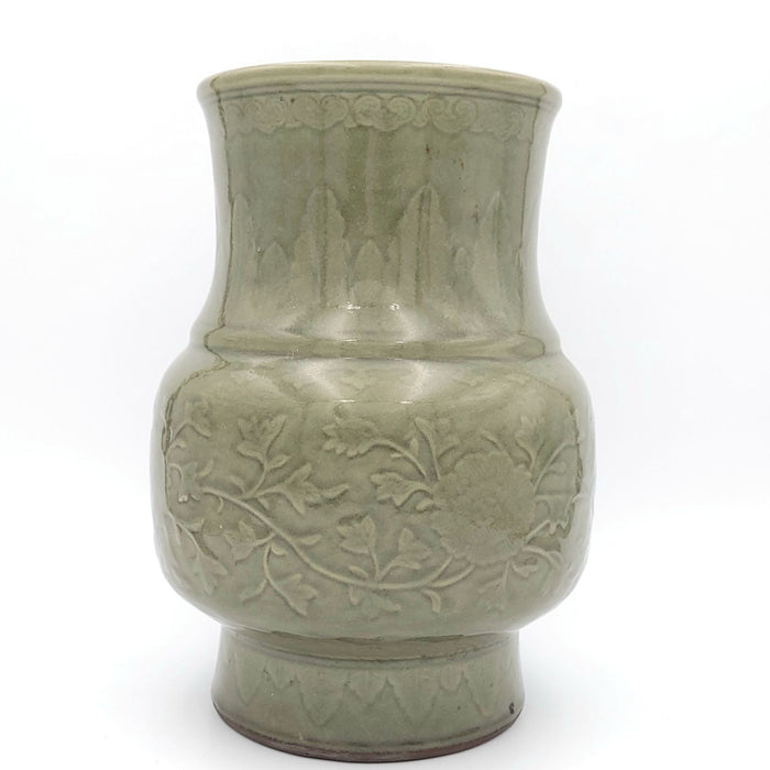 Antique Chinese Celadon Vase, 19th century or earlier