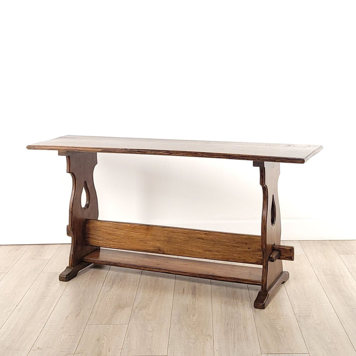 Vintage Provincial Style Pedestal Table in Beechwood, circa 1950