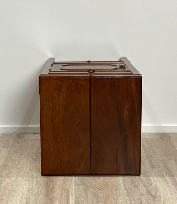 Georgian Mahogany Wash Stand