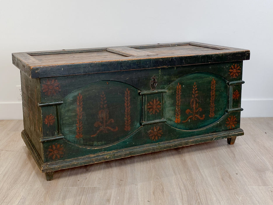 Dowry Chest, American circa 1810