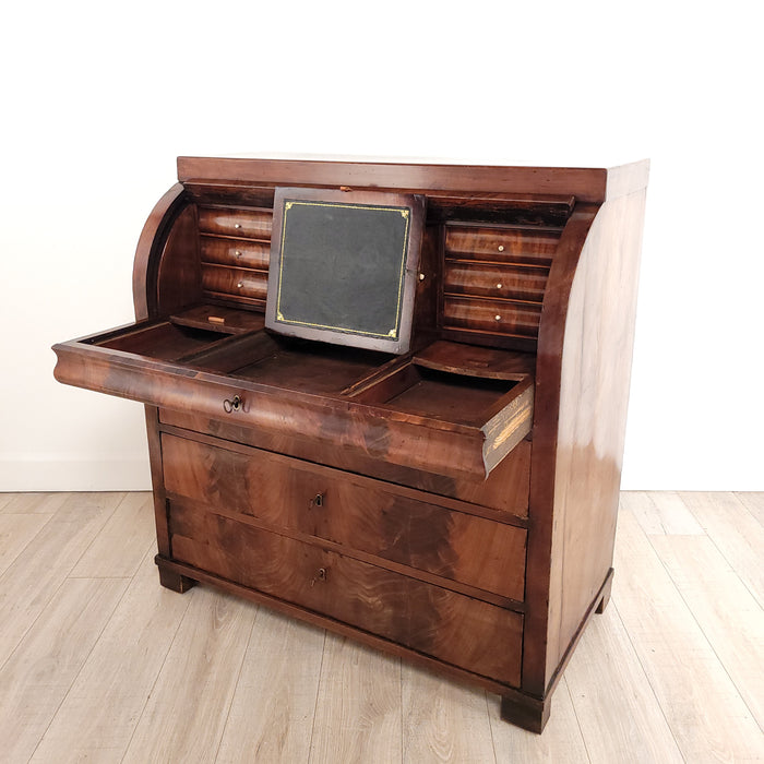 Baltic States Neoclassical Mahogany Cylinder Desk, circa 1790