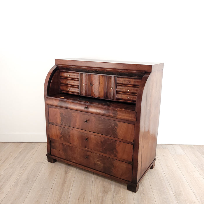 Baltic States Neoclassical Mahogany Cylinder Desk, circa 1790