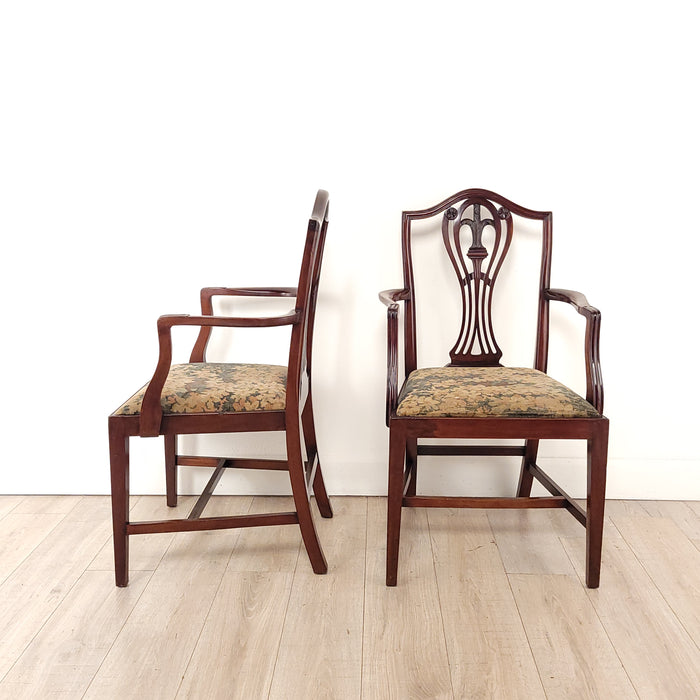 Pair of Hepplewhite Armchairs, England, 19th century