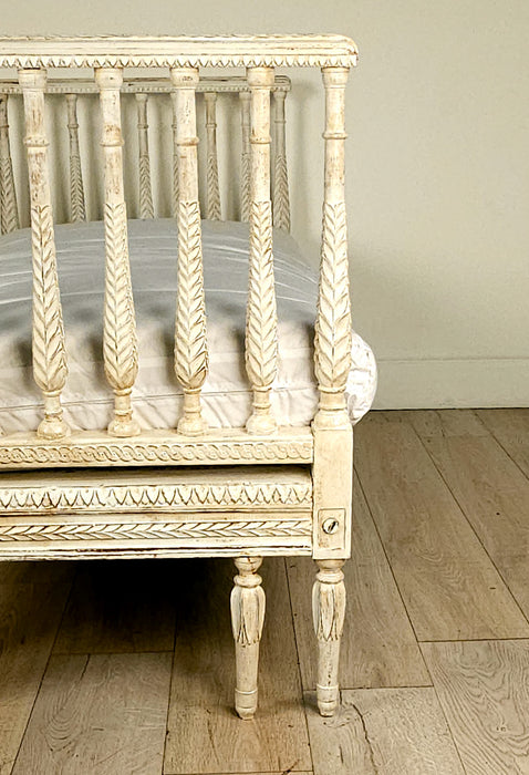 Swedish Gustavian Style Day Bed, circa 1900