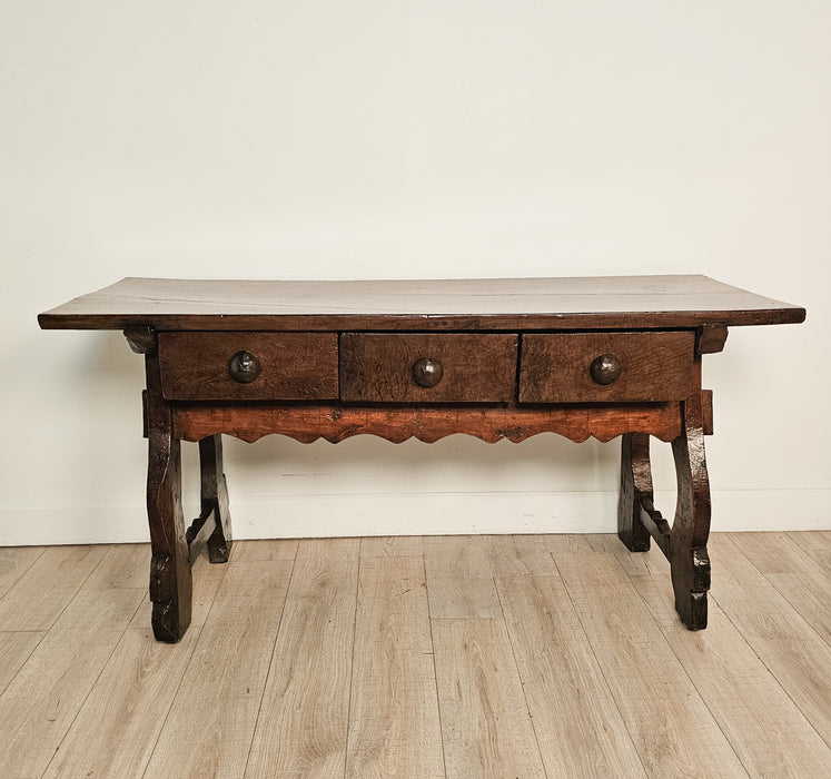 Chestnut Trestle/Library Table, Italy or Spain circa 1720