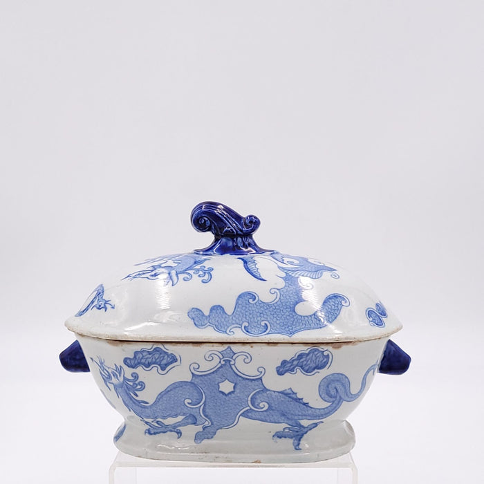 Small English Porcelain Sauce Tureen in the Chinese Taste, circa 1900