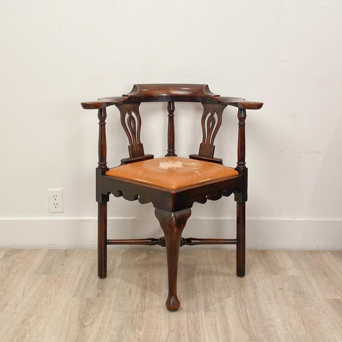 Circa 1800 English Georgian Mahogany Corner Chair
